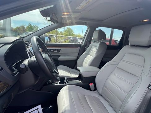 Used 2017 Honda CR-V Touring image 8
