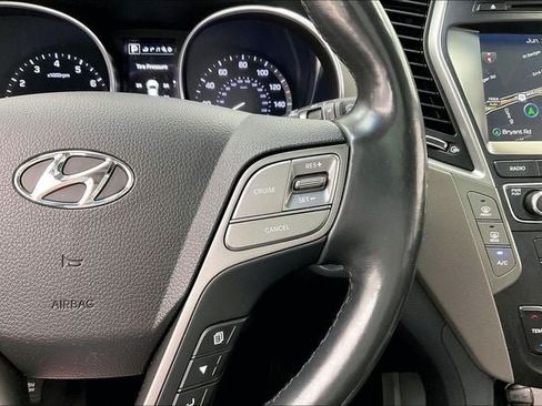 Used 2018 Hyundai Santa Fe AWD image 24