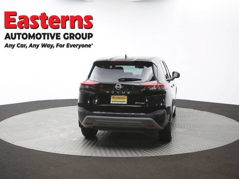 Used 2023 Nissan Rogue SV AWD/4WD image 34