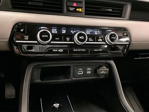 Used 2023 Honda Pilot EX-L image 33