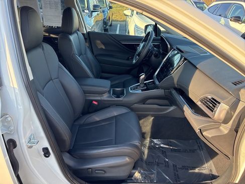 Certified 2025 Subaru Outback Limited XT image 10
