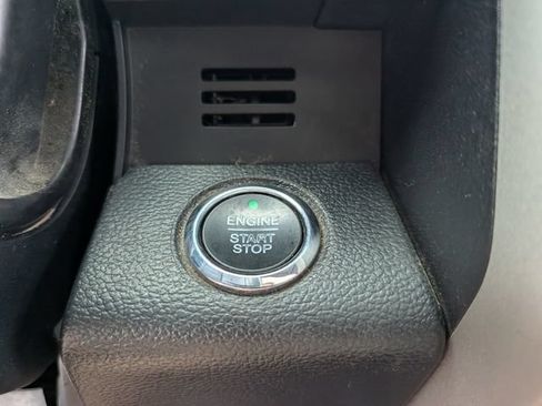 Used 2019 Ford F250 Lariat w/ Lariat Ultimate Package AWD/4WD image 27