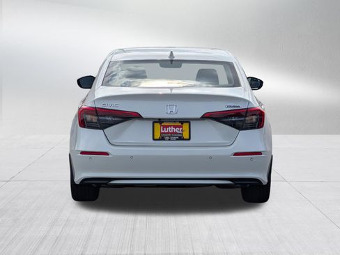 Used 2023 Honda Civic Touring image 6