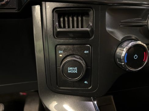 Certified 2022 Ford F150 XLT w/ Equipment Group 302A High image 17