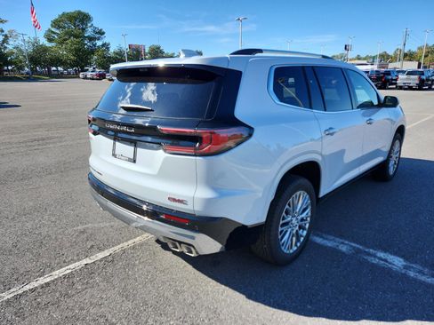 New 2026 GMC Acadia Denali w/ Super Cruise Package image 3