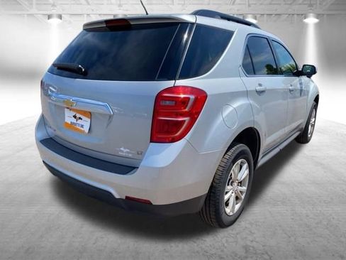 Used 2017 Chevrolet Equinox LT w/ Convenience Package AWD/4WD image 6