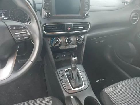 Used 2018 Hyundai Kona SEL w/ SEL Tech Package 02 image 10