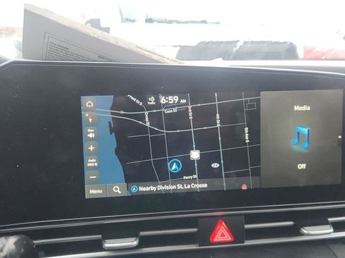 Used 2023 Hyundai Elantra SEL w/ Convenience Package image 17