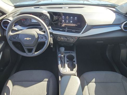 Used 2024 Chevrolet Trax LS w/ Driver Confidence Package image 18