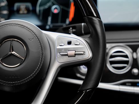 Used 2020 Mercedes-Benz S 450 Sedan image 44