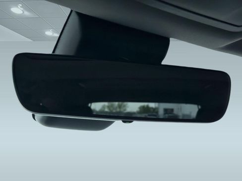 Used 2019 Toyota Highlander XLE image 17