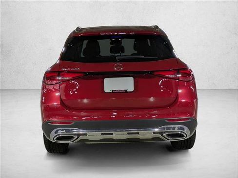 Certified 2025 Mercedes-Benz GLC 300 image 9