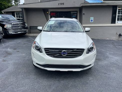 Used 2015 Volvo XC60 T5 Platinum FWD image 3