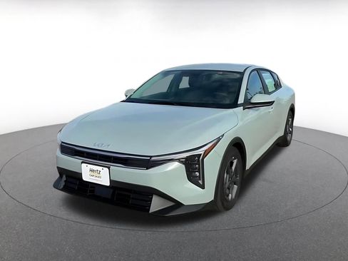 Used 2025 Kia K4 LXS image 7