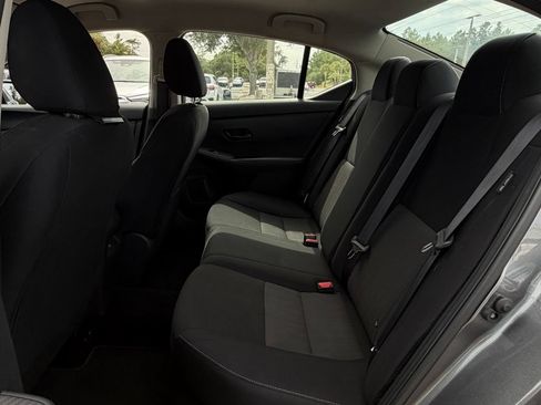 Used 2024 Nissan Sentra SV FWD image 9