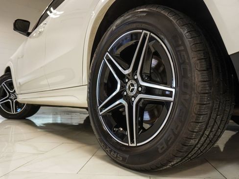 Used 2025 Mercedes-Benz GLE 450 4MATIC Coupe w/ Night Package image 38