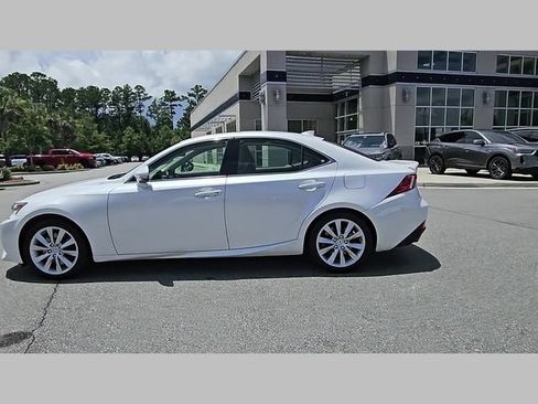 Used 2016 Lexus IS 300 AWD image 20