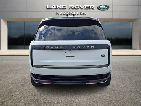 Used 2023 Land Rover Range Rover Long Wheelbase SE AWD/4WD image 3