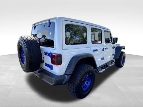 Used 2023 Jeep Wrangler Unlimited Rubicon 4xe w/ Cold Weather Group AWD/4WD image 7