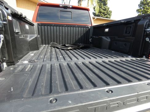 Used 2025 Toyota Tacoma TRD Off-Road w/ TRD Off Road Premium Package image 23