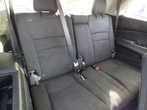 Used 2019 Honda Pilot LX image 8