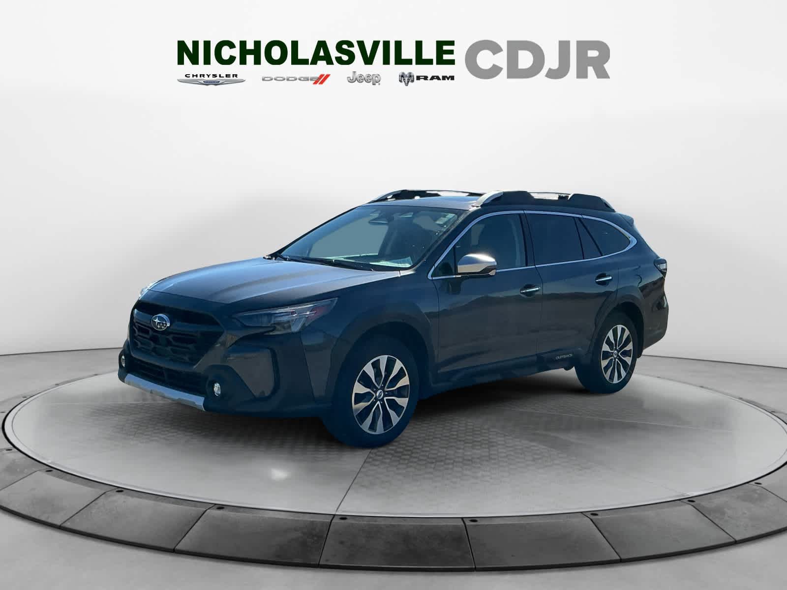 Used 2023 Subaru Outback Touring XT AWD/4WD image 1