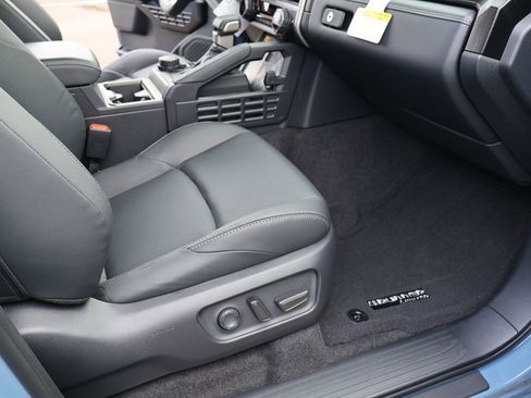 New 2026 Toyota 4Runner Limited image 30