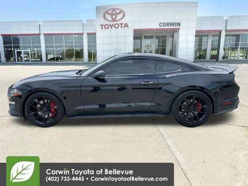 Used 2018 Ford Mustang GT RWD image 3