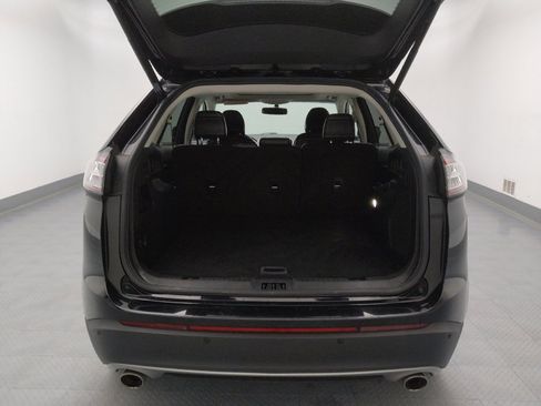 Used 2016 Ford Edge Titanium w/ Equipment Group 301A AWD/4WD image 29