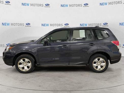 Used 2018 Subaru Forester 2.5i AWD/4WD image 2