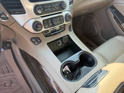Used 2020 GMC Yukon SLT w/ Open Road Package AWD/4WD image 14