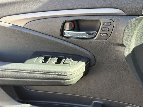 Certified 2025 Honda Ridgeline RTL image 20