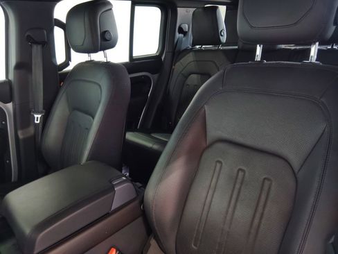 Used 2022 Land Rover Defender 110 X image 36