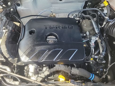 Used 2024 Buick Encore GX Sport Touring w/ Comfort Package image 10