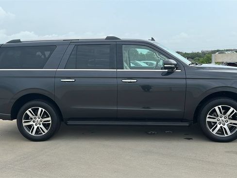 Used 2024 Ford Expedition Max Limited RWD image 14