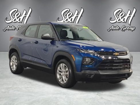 Used 2021 Chevrolet TrailBlazer LS FWD image 2
