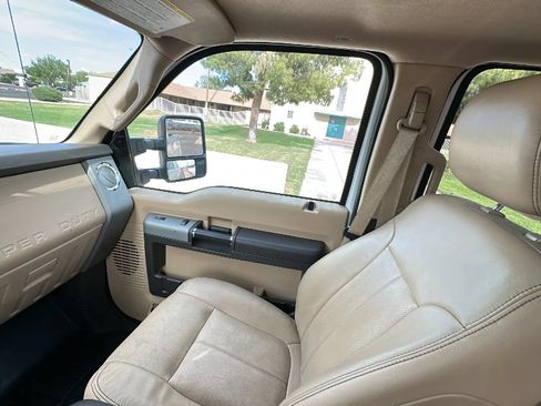 Used 2015 Ford F350 Lariat w/ Lariat Ultimate Package AWD/4WD image 16