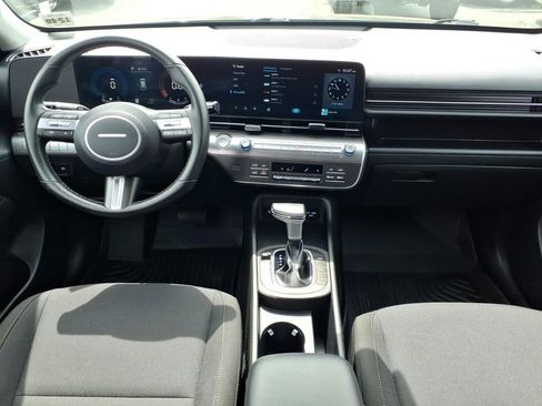 Used 2025 Hyundai Kona SEL AWD/4WD image 15