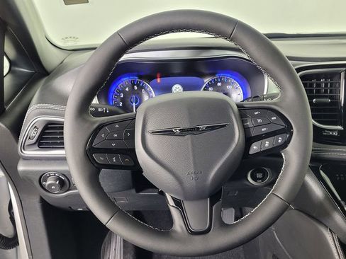 New 2026 Chrysler Pacifica Limited w/ S Appearance Package image 16