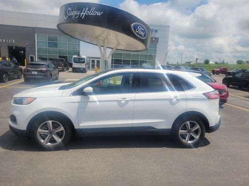Used 2024 Ford Edge SEL w/ Convenience Package AWD/4WD image 2