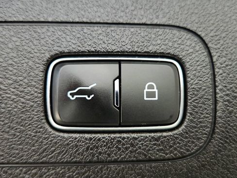 Used 2021 Lincoln Aviator Reserve w/ Elements Package Plus AWD/4WD image 39