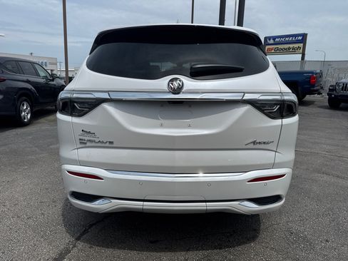 Used 2023 Buick Enclave Avenir w/ Avenir Technology Package AWD/4WD image 4