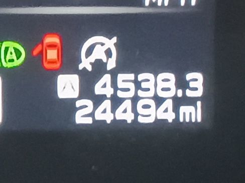 Used 2025 Subaru Outback Premium image 2