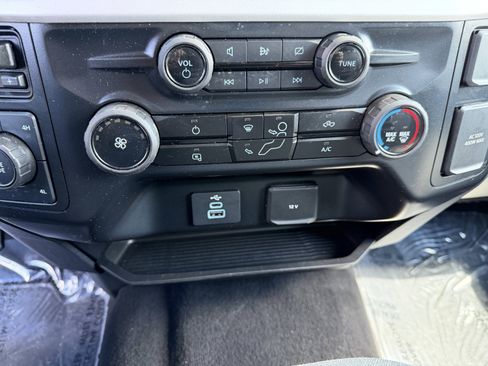 Used 2024 Ford F250 XLT w/ Snow Plow Prep Package AWD/4WD image 16