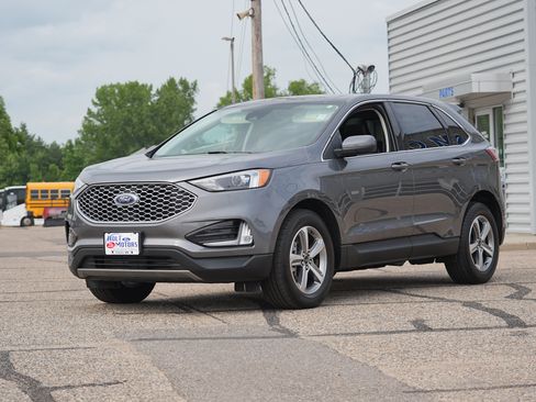 Used 2023 Ford Edge SEL w/ Convenience Package AWD/4WD image 8