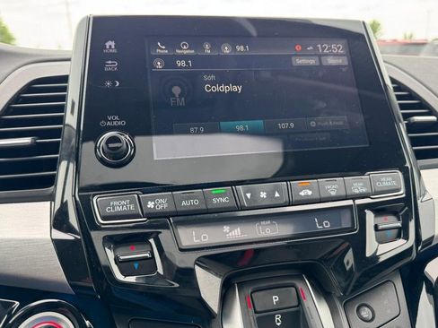 Used 2021 Honda Odyssey Touring image 22
