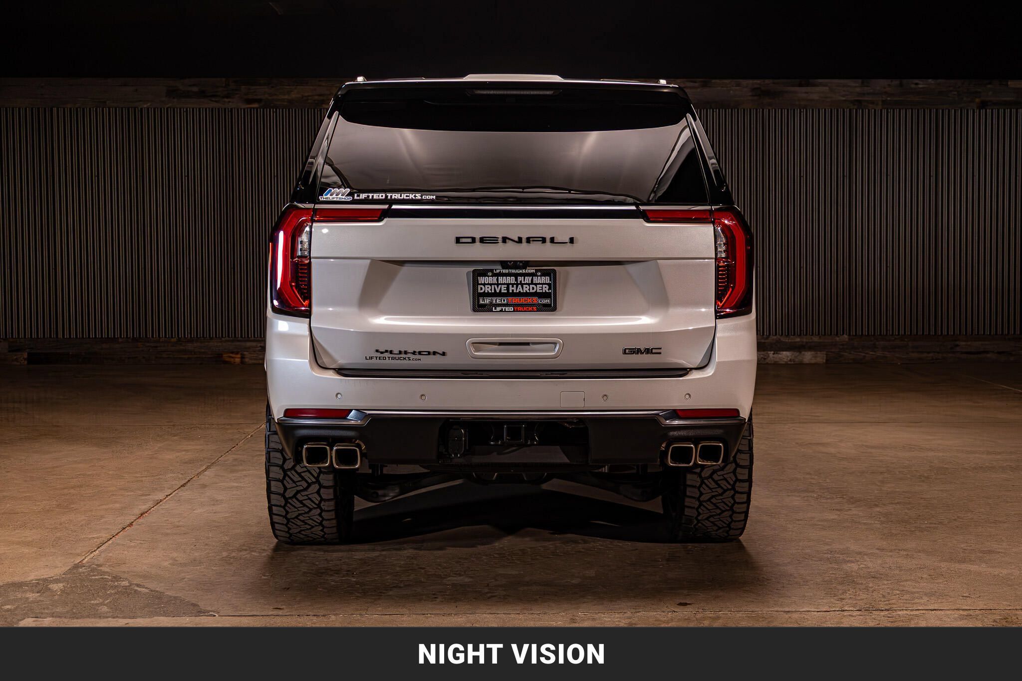 Used 2025 GMC Yukon XL Denali Ultimate AWD/4WD image 8