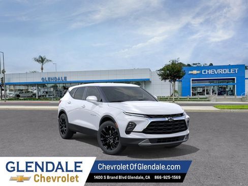 New 2026 Chevrolet Blazer LT w/ LPO, Floor Liner Package FWD image 1