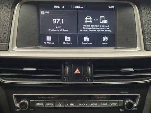 Used 2019 Kia Optima S image 25