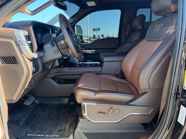 Used 2026 Ford F350 4x4 Crew Cab DRW Super Duty image 5